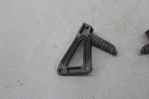 94-97 KAWASAKI NINJA ZX9R REAR BACK PASSENGER PEG SET PAIR