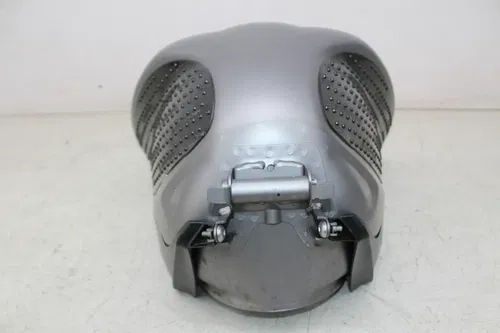 13-17 TRIUMPH STREET TRIPLE R GAS TANK FUEL CELL PETROL RESERVOIR (NICE)