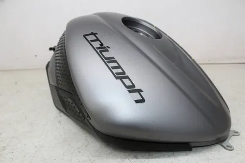 13-17 TRIUMPH STREET TRIPLE R GAS TANK FUEL CELL PETROL RESERVOIR (NICE)
