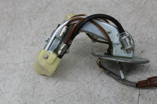 05-09 SUZUKI BOULEVARD C50 FUEL GAS PUMP