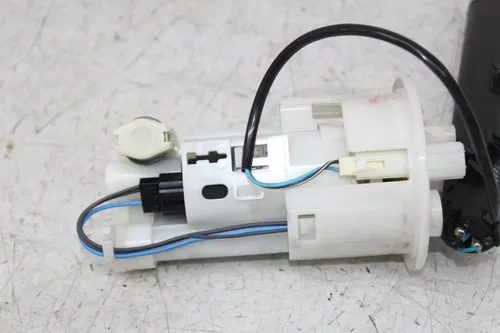 13-17 TRIUMPH STREET TRIPLE R FUEL PUMP GAS PETROL SENDER UNIT *TESTED*
