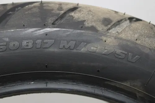 MARATHON ULTRA METZELER 180/60B17 M/C 75V REAR BACK TIRE (TREAD:9/32NDS)