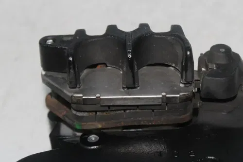 11-17 VICTORY HIGH BALL REAR BACK BRAKE CALIPER W MOUNT BRACKET