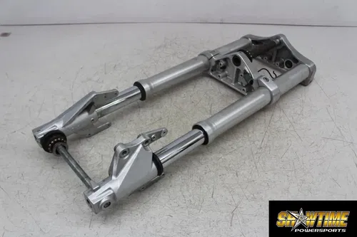 05-09 SUZUKI BOULEVARD M50B FRONT END FORKS TRIPLE TREE CLAMP FORK TUBES