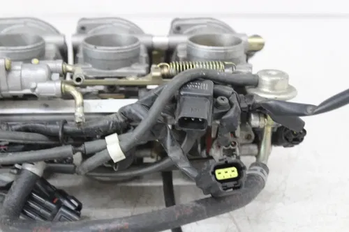 03-04 YAMAHA YZF R6 06-09 YZF R6S THROTTLE BODY BODIES RAIL INJECTORS TPS