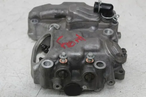 10 HONDA FURY VT1300CX ENGINE MOTOR FRONT CYLINDER HEAD CAM VALVES COVER (READ)