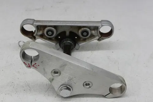 96-05 KAWASAKI VULCAN 800 VN800B CLASSIC FRONT UPPER LOWER FORKS CLAMP TRIPLE