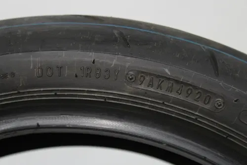 DUNLOP SPORTMAX ROADSPORT 2 160/60 ZR17 (69W) REAR BACK TIRE (TREAD:6/32NDS)