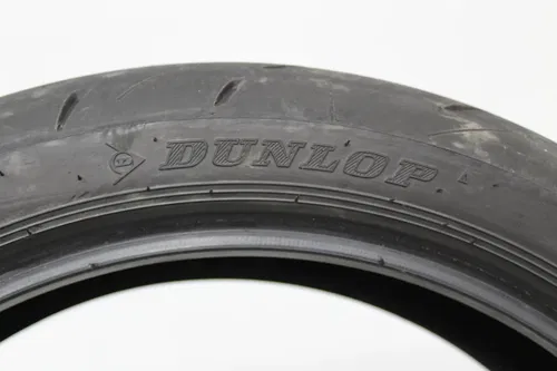 DUNLOP SPORTMAX ROADSPORT 2 160/60 ZR17 (69W) REAR BACK TIRE (TREAD:6/32NDS)