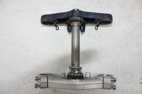 03-04 HONDA CBR600RR FRONT END FORKS TRIPLE TREE CLAMP FORK