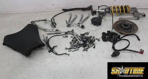 05-06 SUZUKI GSXR1000 PARTS HARDWARE SHOCK SEAT DAMPER PEGS SPROCKET (SEE DES)