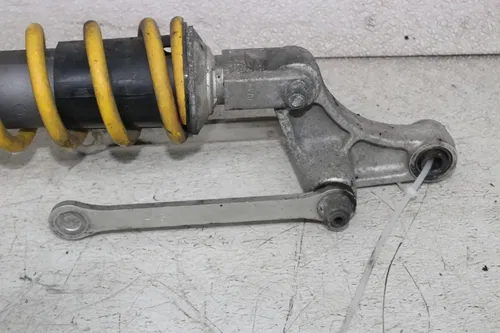 05-06 SUZUKI GSXR1000 PARTS HARDWARE SHOCK SEAT DAMPER PEGS SPROCKET (SEE DES)