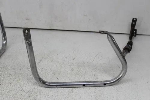 1996 HARLEY-DAVIDSON ELECTRA GLIDE POLICE FLHTP SADDLEBAG CASE MOUNTING BRACKET