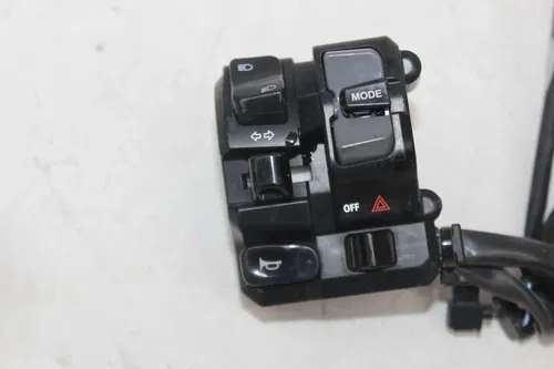 20-24 Yamaha Yzf R1 Left Clip On Handle Horn Signals Switch Switches