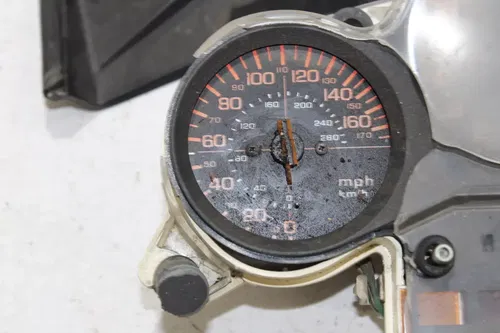 1984 HONDA V65 MAGNA VF1100C GAUGES METER SPEEDO TACHTRIM 32283 MILES