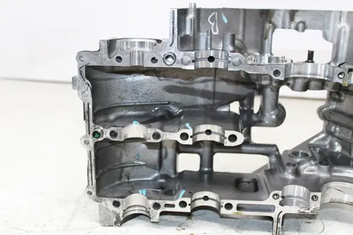 22 KAWASAKI NINJA EX400 LOWER ENGINE MOTOR CRANKCASE CRANK CASES BLOCK