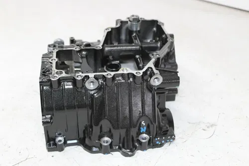 22 KAWASAKI NINJA EX400 LOWER ENGINE MOTOR CRANKCASE CRANK CASES BLOCK
