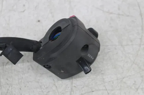 07-09 KAWASAKI VERSYS 650 KLE650A LEFT RIGHT HANDLE HORN SIGNALS