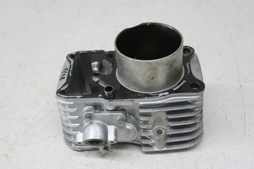 1986 SUZUKI INTRUDER 700 VS700GLEP GLE ENGINE MOTOR PISTON CYLINDER