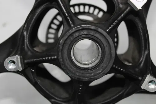 17-20 YAMAHA YZF R6 FRONT WHEEL RIM (SEE DESCP)