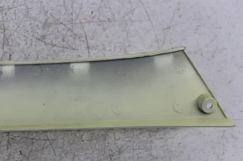 2007 GENUINE SCOOTER CO. BUDDY 50 RIGHT LOWER BOTTOM BELLY SIDE FAIRING COWL