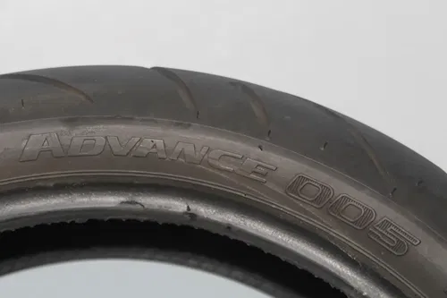 SHINKO ADVANCE 005 180/55 ZR17M/C 73W REAR BACK TIRE (TREAD:5/32NDS)
