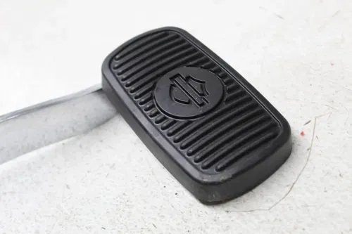2015 HARLEY-DAVIDSON FREEWHEELER FLRT REAR RIGHT BRAKE FOOT PEDAL NICE OE