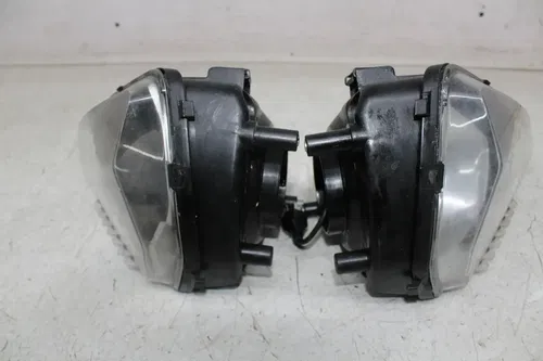 22 CAN-AM RYKER RALLY 900 FRONT LEFT RIGHT HEADLIGHT HEAD LIGHT LAMP