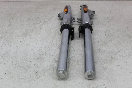 09 VICTORY VISION TOUR FRONT FORKS SHOCK SUSPENSION SET PAIR (BENT)