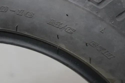 DUNLOP D404F 130/90-16 M/C 67H FRONT TIRE (TREAD:4/32NDS)