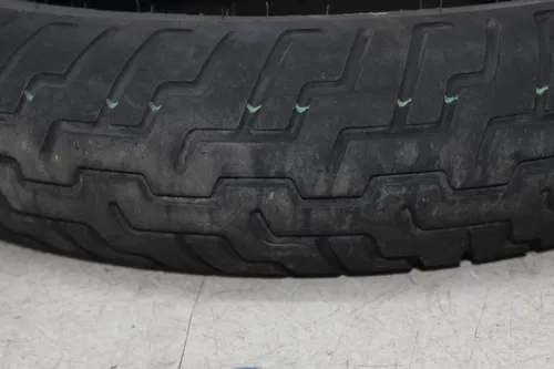 DUNLOP D404F 130/90-16 M/C 67H FRONT TIRE (TREAD:4/32NDS)