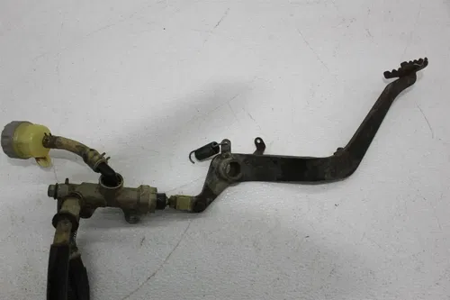 01-05 YAMAHA RAPTOR 660 REAR BACK BRAKE MASTER CYLINDER PEDAL RESERVOIR