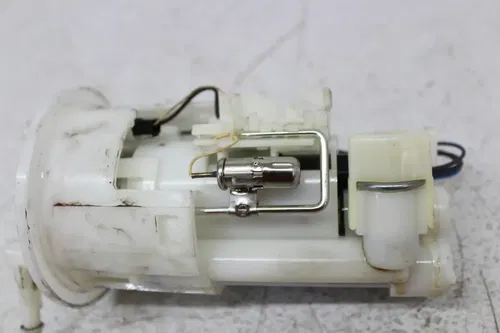 09-14 YAMAHA YZF R1 FUEL PUMP GAS PETROL SENDER UNIT