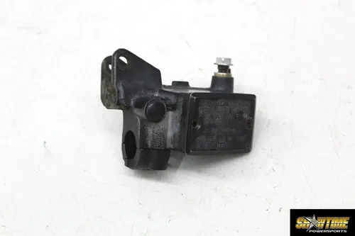 93-01 Kawasaki Ninja Zx11 Hydraulic Clutch Master Cylinder (read)