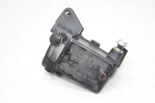 93-01 Kawasaki Ninja Zx11 Hydraulic Clutch Master Cylinder (read)