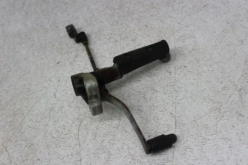 1991 YAMAHA FZR600R LEFT REARSET REAR SET FOOT PEG W SHIFTER
