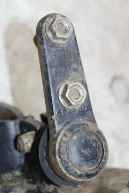 1987 Polaris Cyclone 250X FRONT WHEEL LEFT HUB SPINDLE