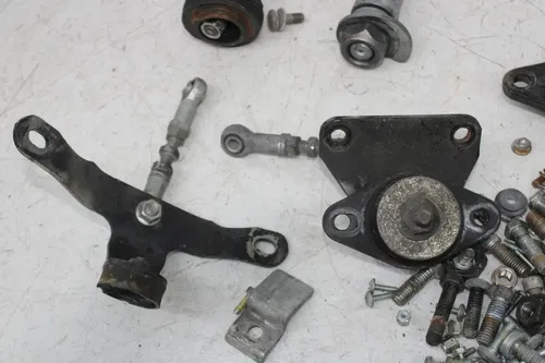 00-06 HARLEY-DAVIDSON ELECTRA GLIDE FLHTCUI PARTS HARDWARE AXLE SHIFTER