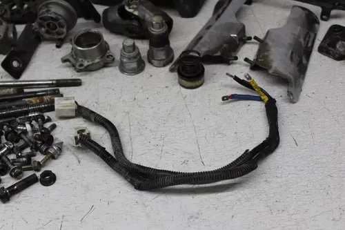 2003 Honda VTX1800C Cast PARTS AND HARDWARE NUTS BOLTS