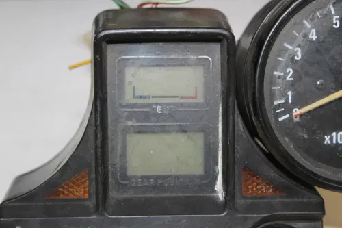 1984 HONDA INTERCEPTOR 700 VF700F SPEEDO TACH GAUGES DISPLAY CLUSTER SPEEDOMETER