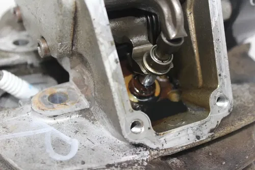 03-07 DUCATI SUPERSPORT 800 REAR END ENGINE TOP END CYLINDER HEAD CAM VALVES