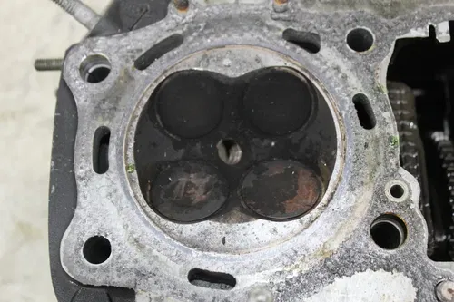 00 SUZUKI MARAUDER 800 VZ800 ENGINE FRONT REAR CYLINDER HEAD VALVES COVER