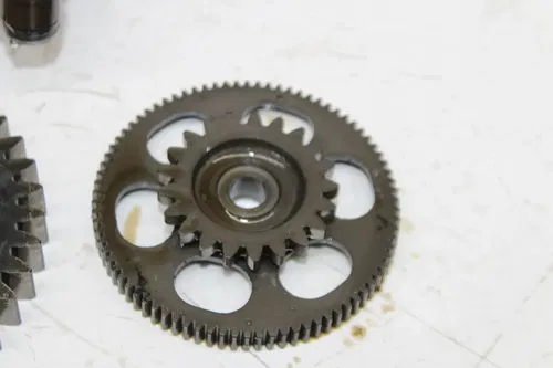84-85 HONDA MAGNA 700 VF700C PARTS AND HARDWARE NUTS BOLTS CHAIN SPROCKET