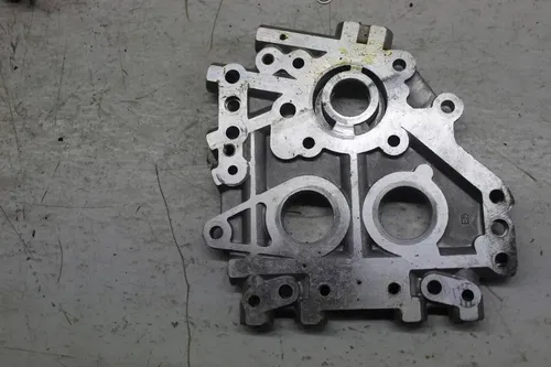 2007 HARLEY-DAVIDSON SOFTAIL OEM CAMSHAFT SUPPORT PLATE