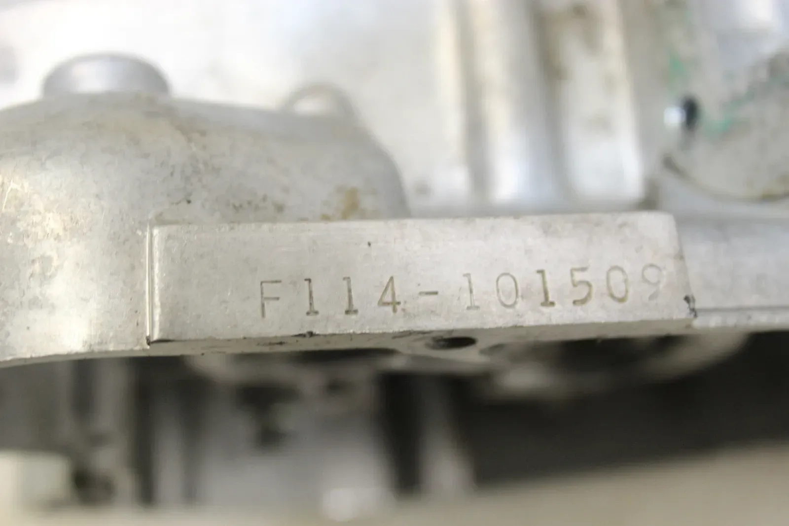 89 SUZUKI RM125 LEFT RIGHT ENGINE MOTOR CRANKCASE CRANK CASES BLOCK