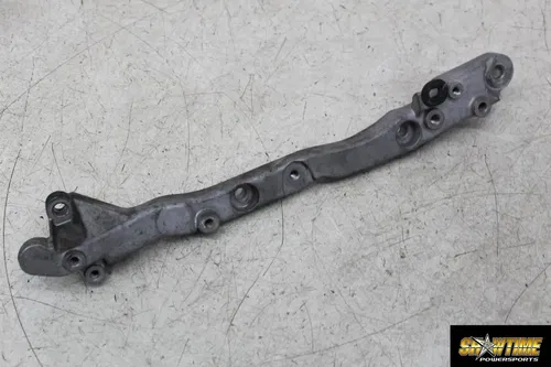 01-05 HONDA GOLDWING 1800 LEFT ENGINE MOUNT MOTOR BRACKET