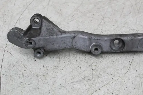 01-05 HONDA GOLDWING 1800 LEFT ENGINE MOUNT MOTOR BRACKET