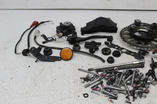 2014 KAWASAKI NINJA ZX6R ZX636E PARTS AND HARDWARE NUTS BOLTS