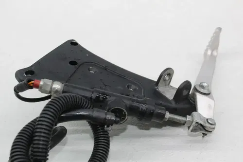 08-10 BUELL FIREBOLT XB12R REAR BRAKE MASTER CYLINDER RIGHT REARSET PEG MOUNT
