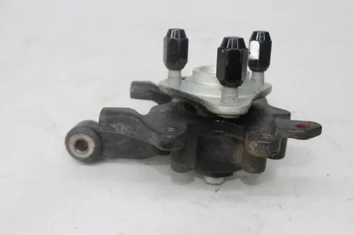 12-16 CAN-AM SPYDER RS-S ROADSTER FRONT LEFT WHEEL HUB W/ MOUNT BRACKET